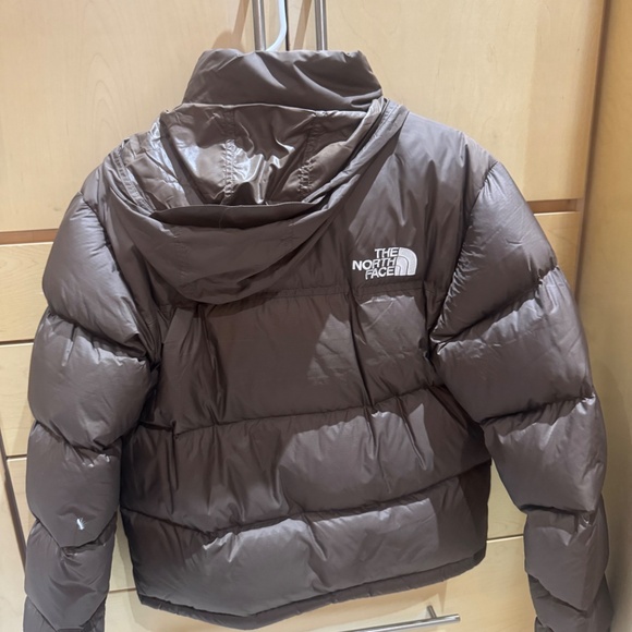 The North Face Women's Puffer Jacket - Picture 3 of 4